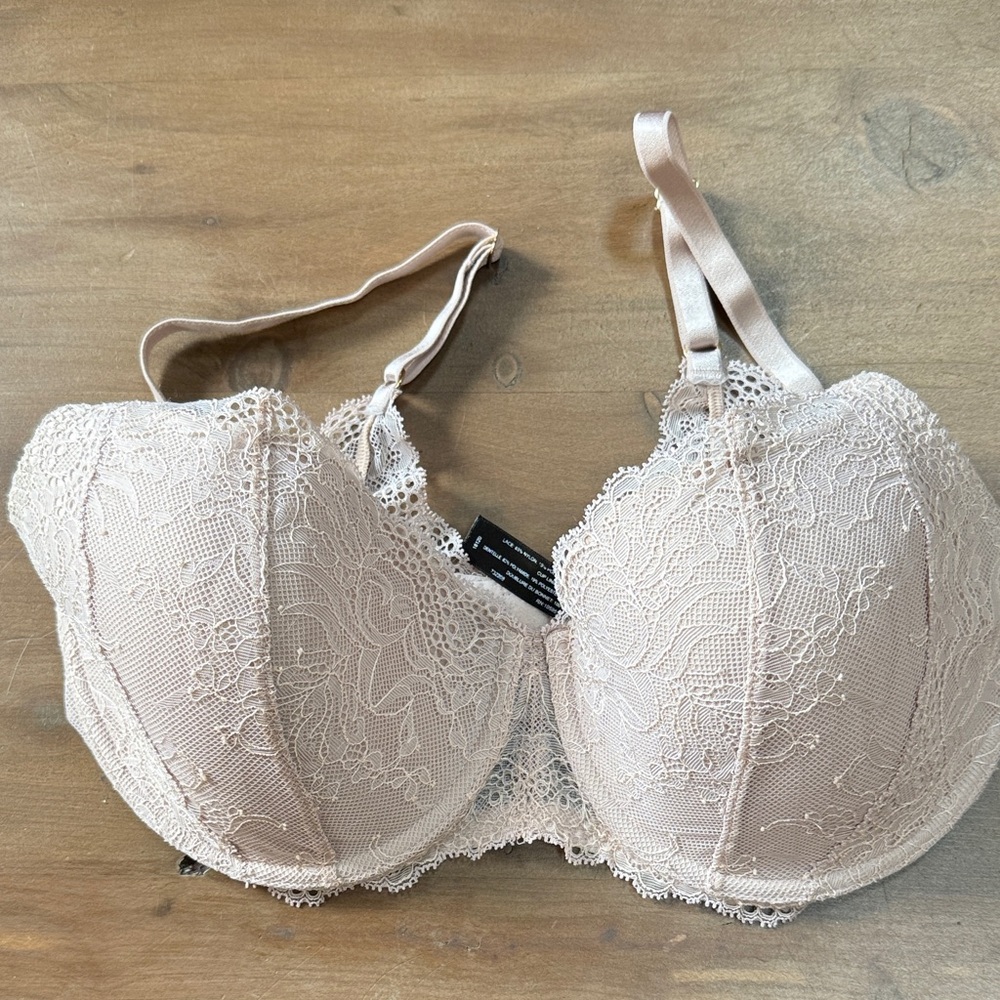 Natori Lace Underwire Bra in Cream 34DD